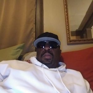 Meet your Posher, Bobby